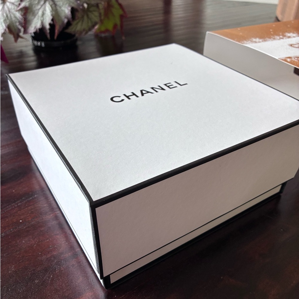 CHANEL White Box with Black Trim - CHANEL